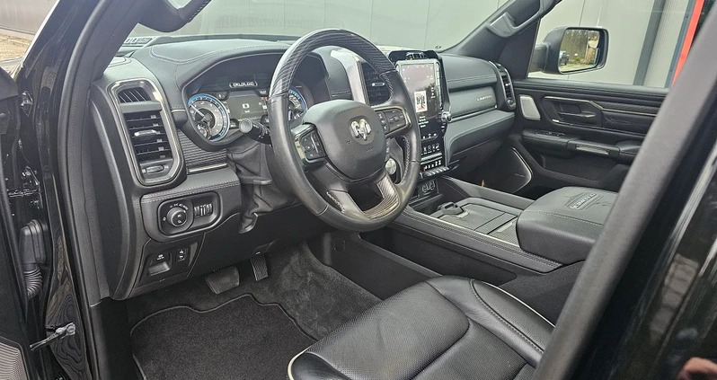 Dodge RAM cena 329000 przebieg: 64000, rok produkcji 2021 z Korfantów małe 704